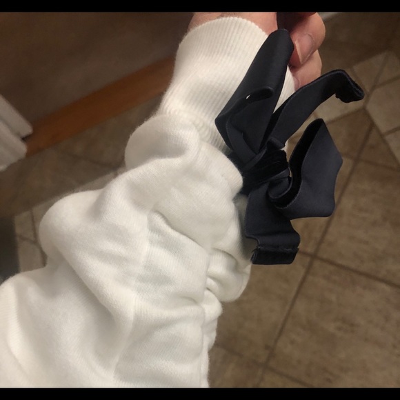 Halogen M White Ruched Ribbon Tie Sweatshirt NWT - Picture 3 of 6